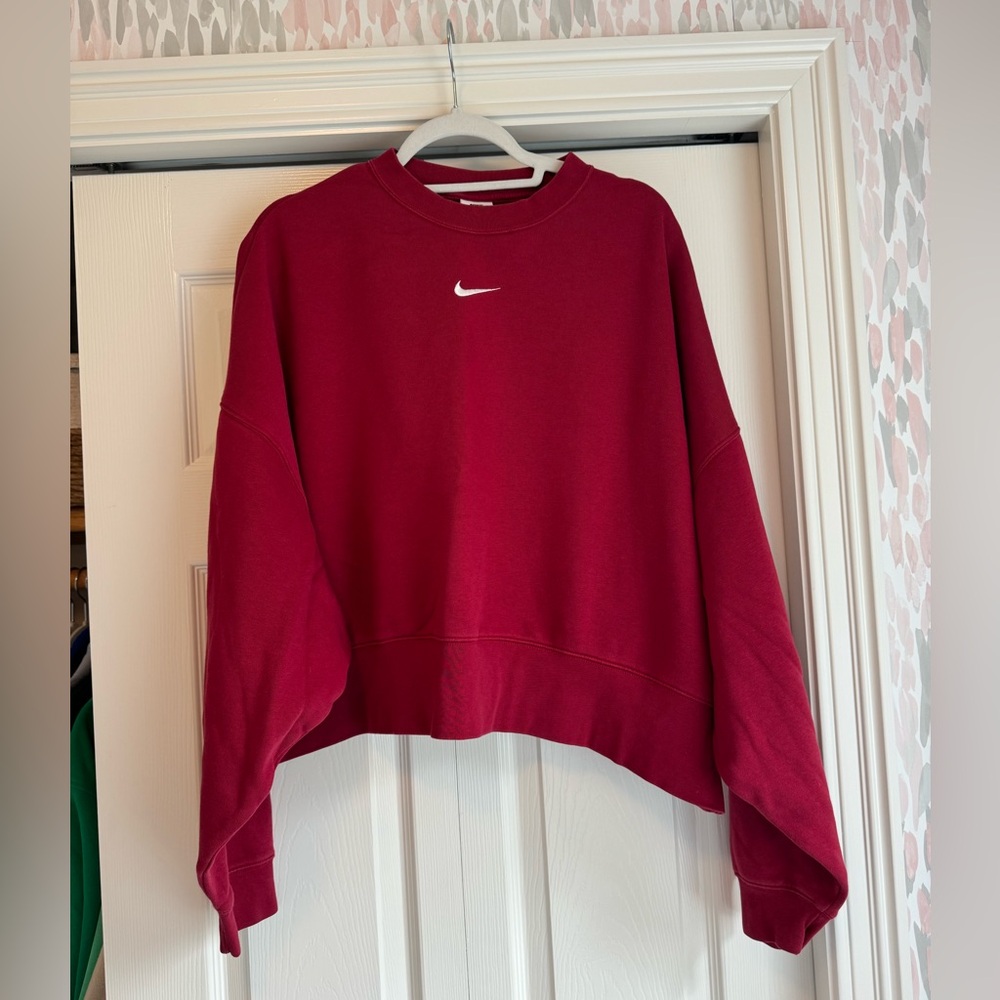 Women Nike crewneck